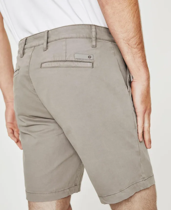 AG Jeans Shorts Men Wanderer Short SULFUR LIGHT STERLING AG Jeans Shorts Men Wanderer Short SULFUR LIGHT STERLING