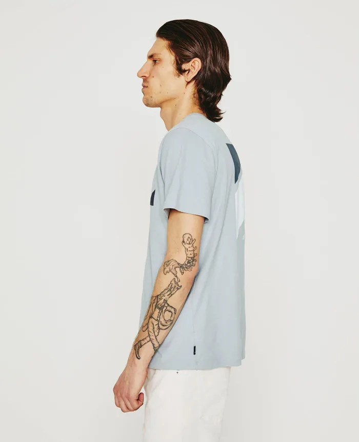 AG Jeans Tees Men Bryce Crew GEO CUBE WHITE SANDS AG Jeans Tees Men Bryce Crew GEO CUBE WHITE SANDS