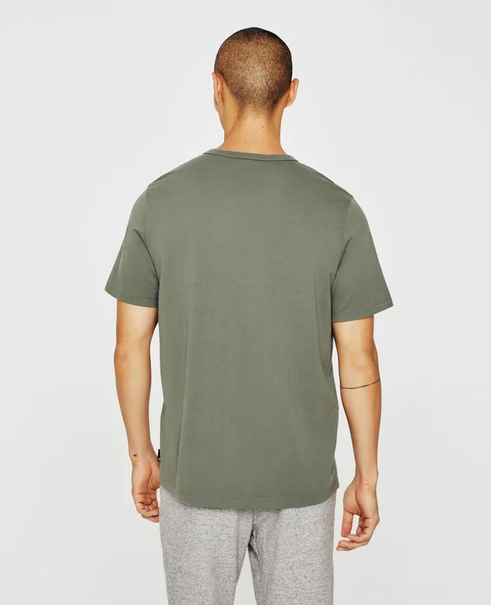 AG Jeans Tees Men Bryce Short Sleeve Henley HUNTER SAGE AG Jeans Tees Men Bryce Short Sleeve Henley HUNTER SAGE