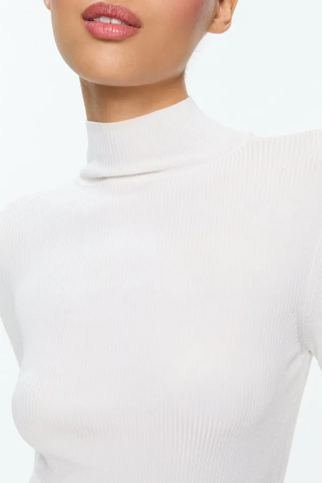 Alice Olivia Roberta Turtleneck Soft White Women Tops