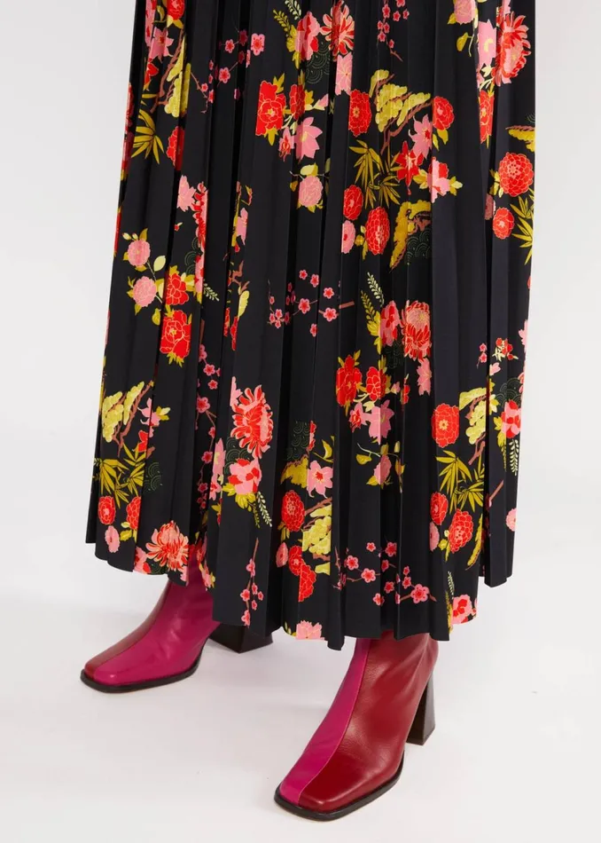 Blutsgeschwister Midi Skirt Sakura Swirls Black Women Skirts