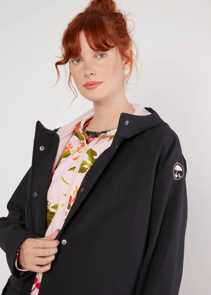 Blutsgeschwister Soft Shell Jacket Softfriese Black Women Jackets and Coats