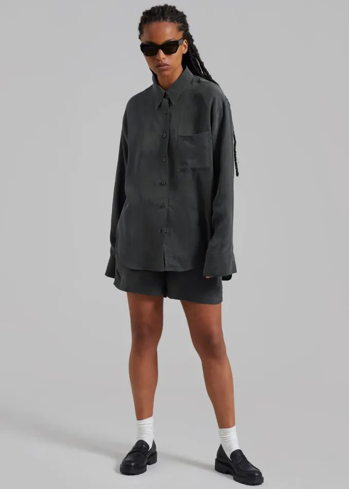 Clothing Women The Frankie Shop Haneul Shorts 8211 Charcoal