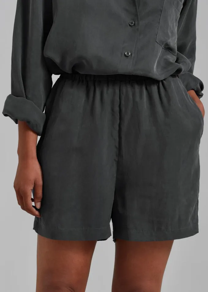 Clothing Women The Frankie Shop Haneul Shorts 8211 Charcoal