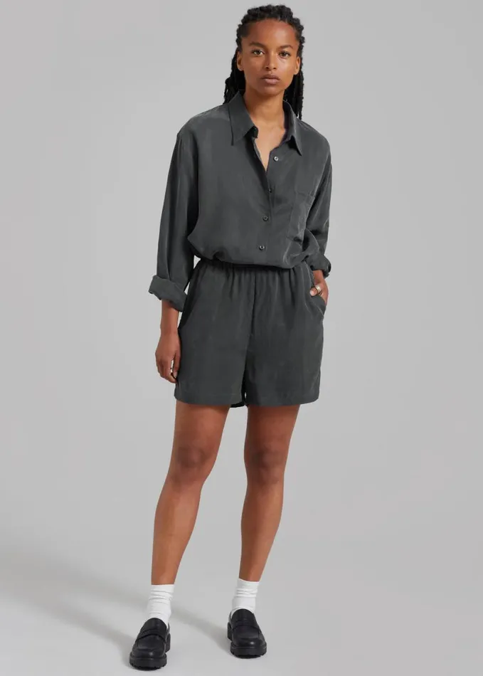 Clothing Women The Frankie Shop Haneul Shorts 8211 Charcoal