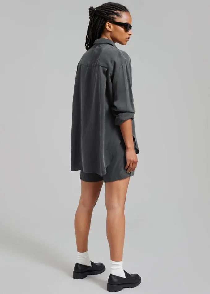 Clothing Women The Frankie Shop Haneul Shorts 8211 Charcoal
