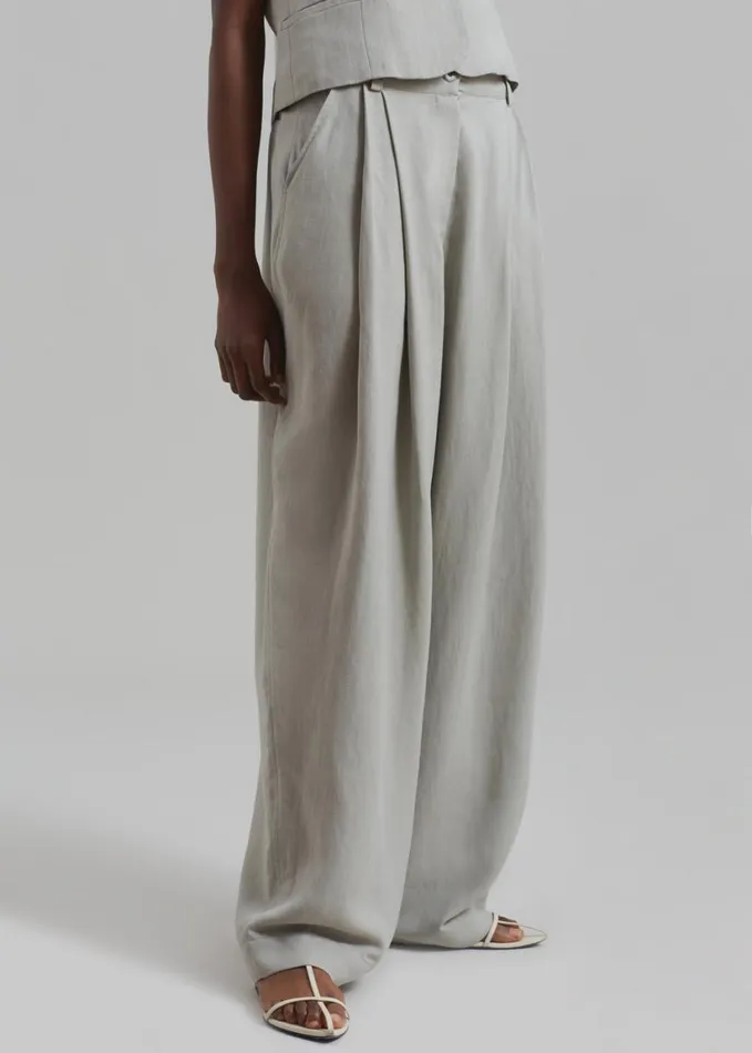 Clothing Women The Frankie Shop Piper Pleated Trousers 8211 Sage