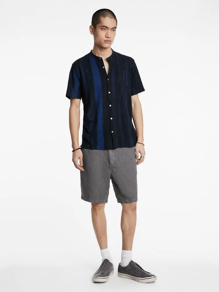 JV ESSENTIALS Men John Varvatos JOHNNY FLAT FRONT SHORTS Khaki