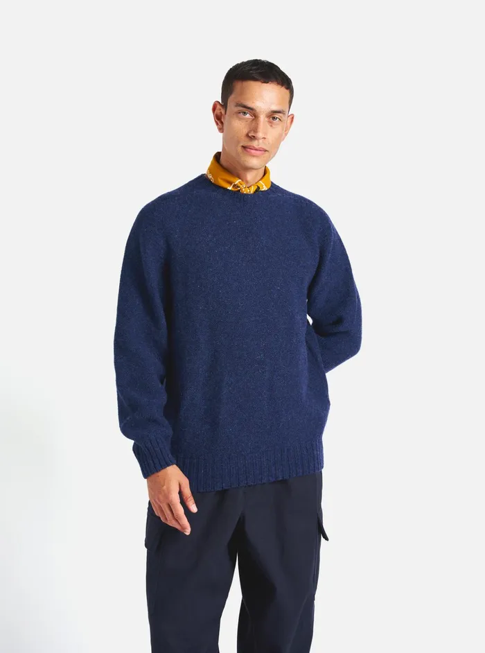 Knitwear Men Universal Works Universal Works Seamless Crew In Indigo Supersoft Knit
