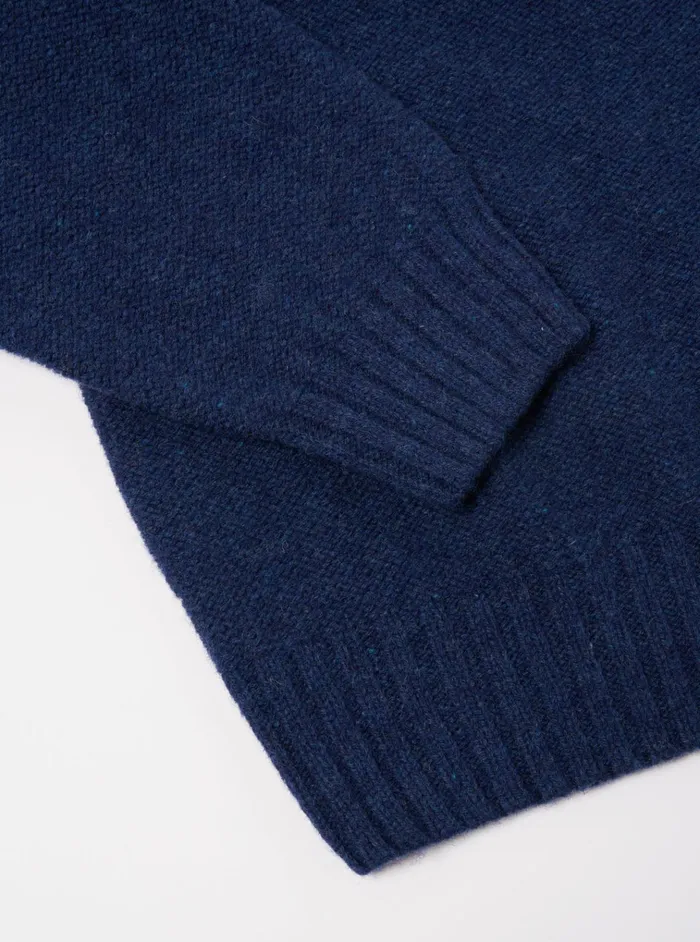 Knitwear Men Universal Works Universal Works Seamless Crew In Indigo Supersoft Knit