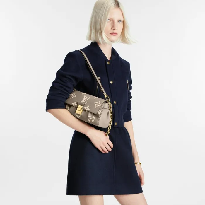Louis Vuitton Pochette Metis Bag Louis Vuitton M45836 Favorite Tourterelle Crme 8211 Louis Vuitton Handbag Store 8211 Women
