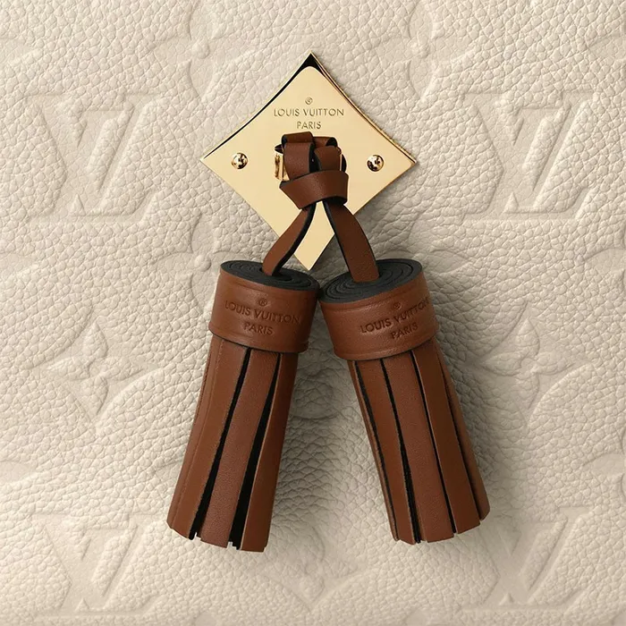 Louis Vuitton Shoulder and Totes Louis Vuitton M44597 Saintonge 8211 Louis Vuitton Handbag Store 8211 Women