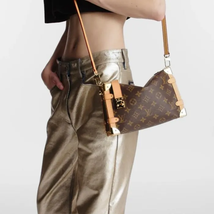 Louis Vuitton Trunk Bag Louis Vuitton M46358 Side Trunk MM Monogram 8211 Louis Vuitton Handbag Store 8211 Women