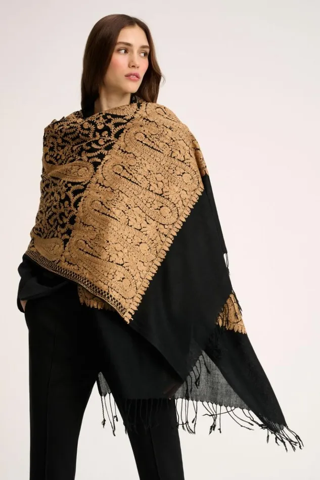 Luisa Spagnoli Scarves And Foulards Radicchio 8211 Jacquard Stole Design Black 8211 Women