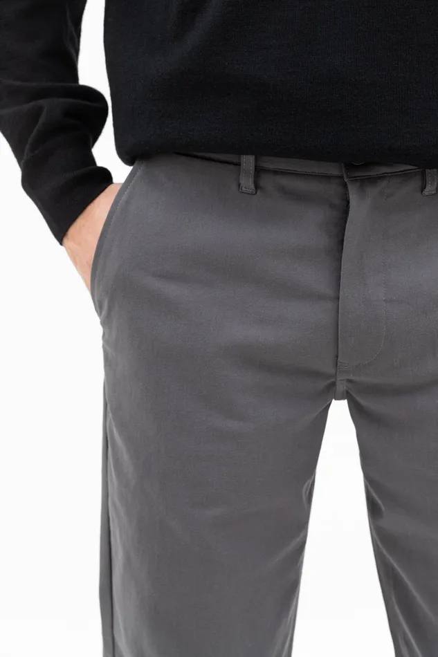 Men Aros Solotex Chino Battleship Grey Norse Projects Trousers