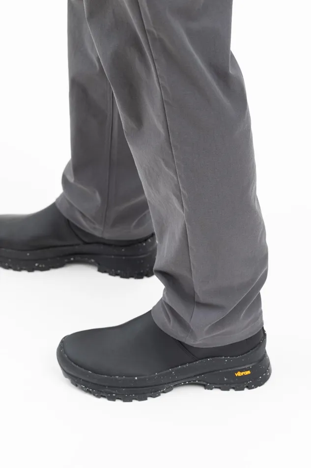 Men Aros Solotex Chino Battleship Grey Norse Projects Trousers