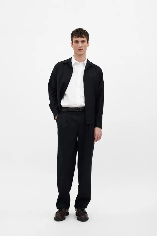 Men Benn Relaxed Light Wool Pleated Trouser Dark Navy Norse Projects Trousers
