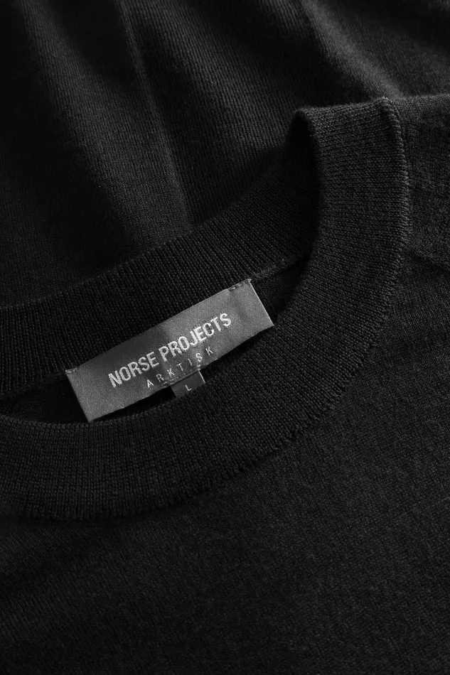 Men Tech Merino Crew Black Norse Projects Knitwear