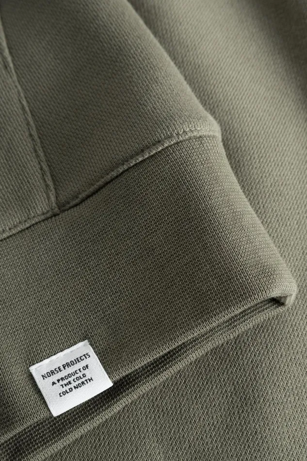 Men Vagn Classic Hoodie Sediment Green Norse Projects Sweatshirts