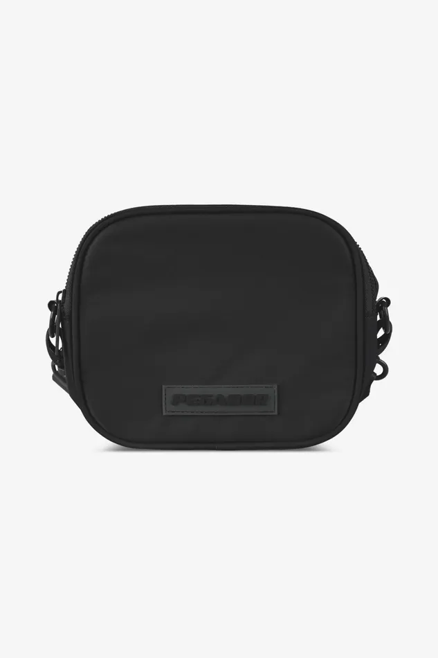MenWomen Pegador Bags Rubber Logo Patch Nylon Shoulder Strap Bag Black MenWomen Pegador Bags Rubber Logo Patch Nylon Shoulder Strap Bag Black