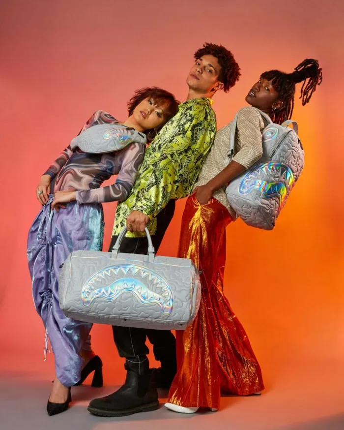 MIRASHAKU IRIDESCENT QUILT SAVVY CROSSBODY Bags SPRAYGROUND