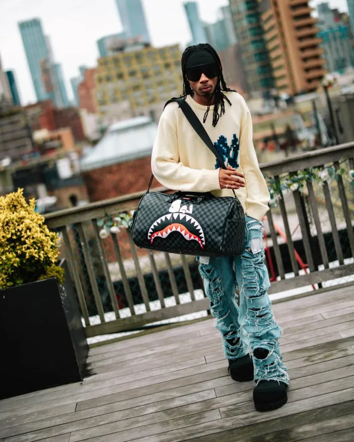 SNOOPY DAY OFF DUFFLE Bags SPRAYGROUND