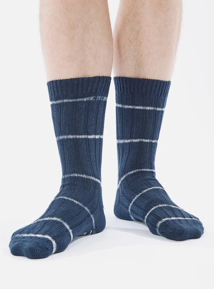 Socks Men Universal Works Universal Works Slub Sock In Navy Tie Dye Knit Socks Men Universal Works Universal Works Slub Sock In Navy Tie Dye Knit