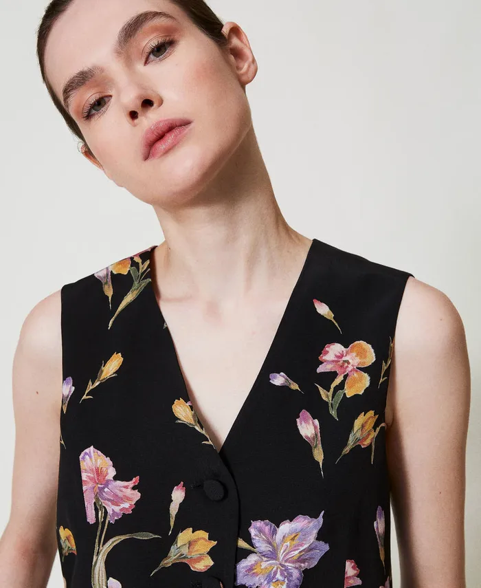Twinset Crpe De Chine Floral Waistcoat Multicolourblack Iris Print Women Jackets And Outerwear Twinset Crpe De Chine Floral Waistcoat Multicolourblack Iris Print Women Jackets And Outerwear