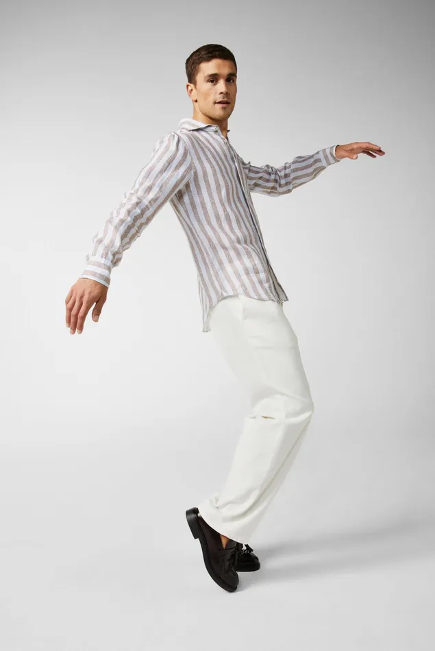 Van Laack Linen Shirts Men Linen Shirt With Twotone Stripe Print And Wide Collar Beige Van Laack Linen Shirts Men Linen Shirt With Twotone Stripe Print And Wide Collar Beige