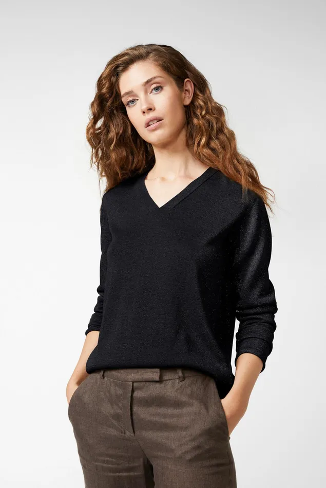 Van Laack Sweaters and Cardigans Women Vneck Sweater In Mercerized Cottonlinen Blend Blue Van Laack Sweaters and Cardigans Women Vneck Sweater In Mercerized Cottonlinen Blend Blue