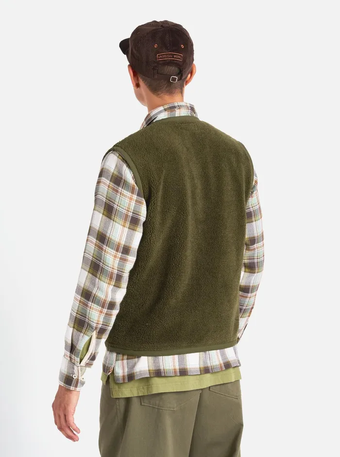 Waistcoats and Gilets Men Universal Works Universal Works Lancaster Gilet In Olive Mountain Fleece