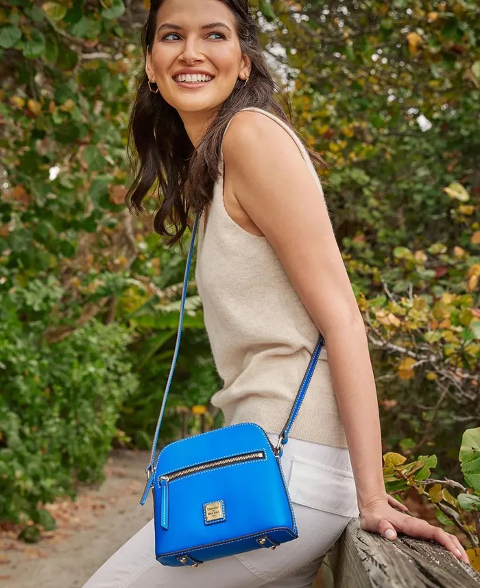 Woman Beacon Zip Domed Crossbody Pale Blue Dooney and Bourke Crossbodies Woman Beacon Zip Domed Crossbody Pale Blue Dooney and Bourke Crossbodies