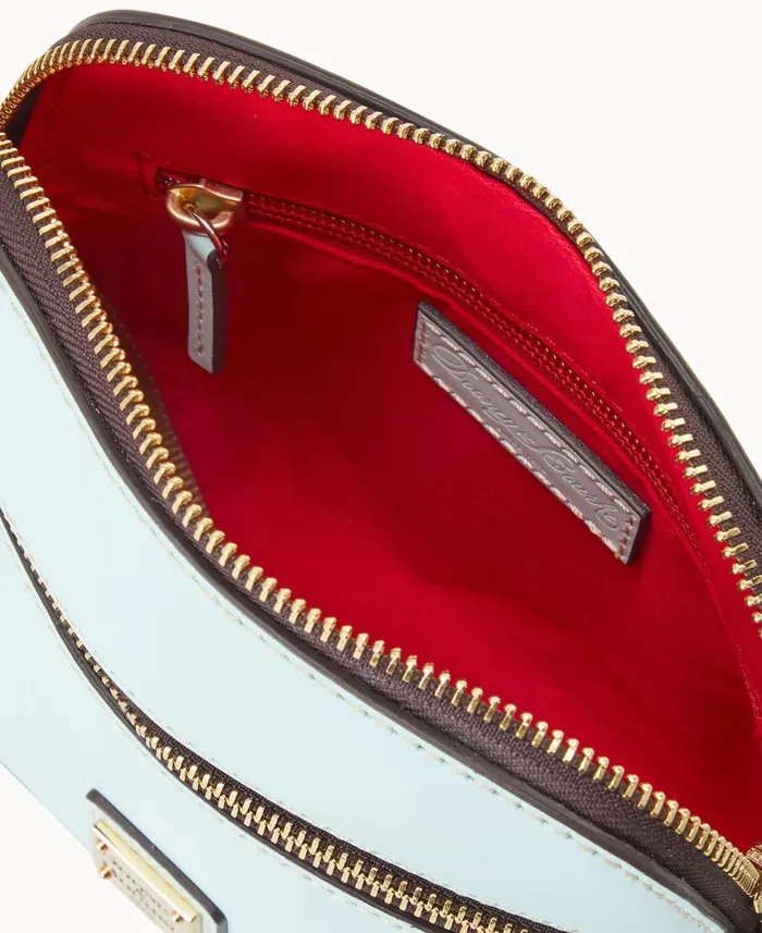 Woman Beacon Zip Domed Crossbody Pale Blue Dooney and Bourke Crossbodies Woman Beacon Zip Domed Crossbody Pale Blue Dooney and Bourke Crossbodies