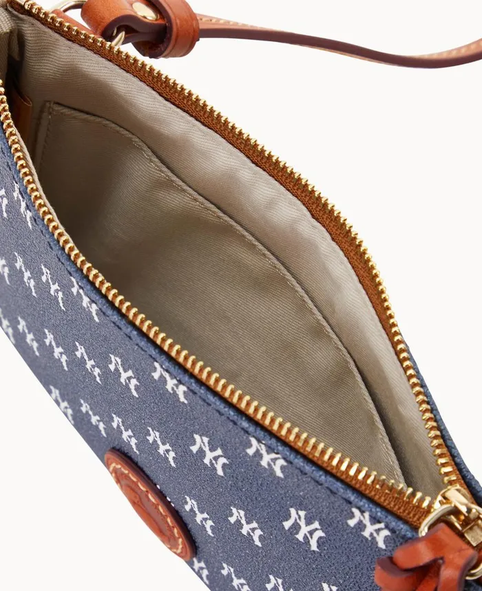 Woman MLB Yankees Top Zip Crossbody Yankees Dooney and Bourke Crossbodies Woman MLB Yankees Top Zip Crossbody Yankees Dooney and Bourke Crossbodies