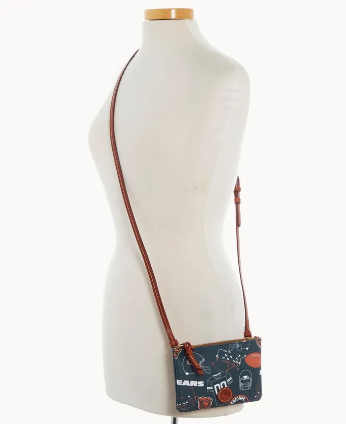 Woman NFL Bears Top Zip Crossbody Bears Dooney and Bourke Crossbodies Woman NFL Bears Top Zip Crossbody Bears Dooney and Bourke Crossbodies