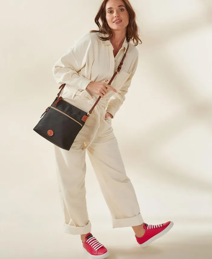 Woman Nylon Crossbody Navy Dooney and Bourke Crossbodies Woman Nylon Crossbody Navy Dooney and Bourke Crossbodies