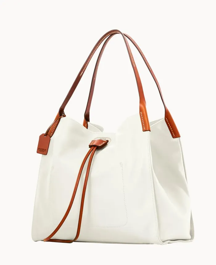 Woman Oncour Elba Full Up Two Pure White Dooney and Bourke Shoulder Bags Woman Oncour Elba Full Up Two Pure White Dooney and Bourke Shoulder Bags