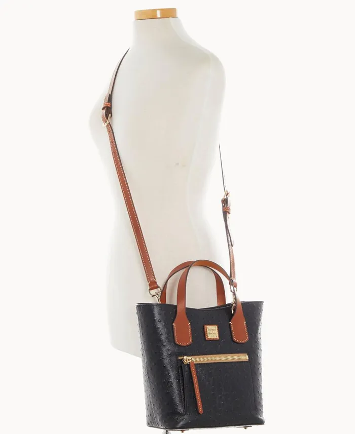Woman Ostrich Brinley Black Dooney and Bourke Shoulder Bags Woman Ostrich Brinley Black Dooney and Bourke Shoulder Bags