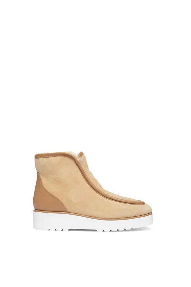 Women Boots Gabriela Hearst Tyga Shearling Boot In Camel Leather