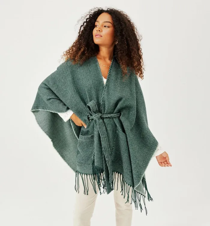 Women Fringed Poncho 8211 Green Print Promod Scarves