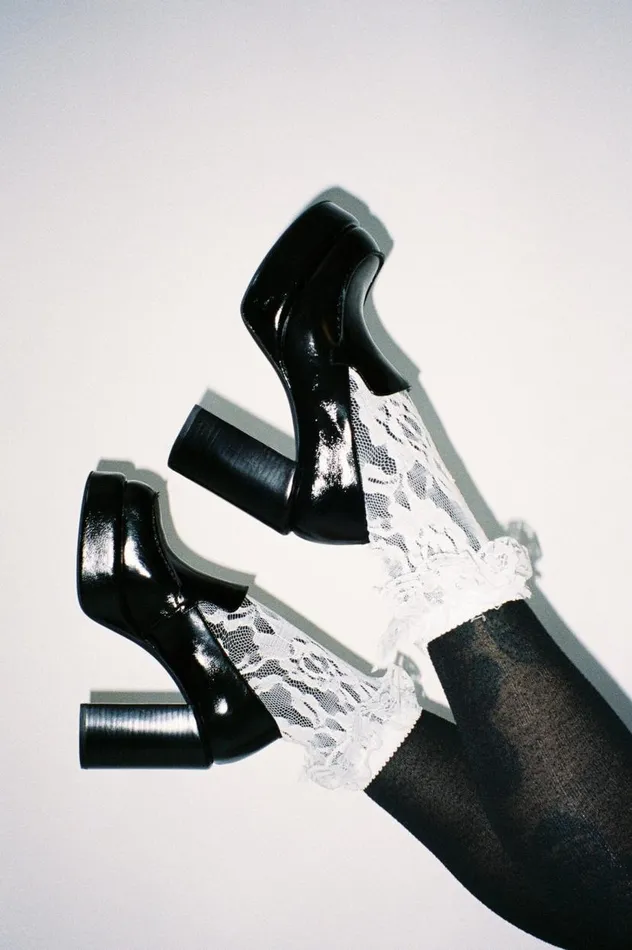 Women Jeffrey Campbell Closed Toe TutorMe