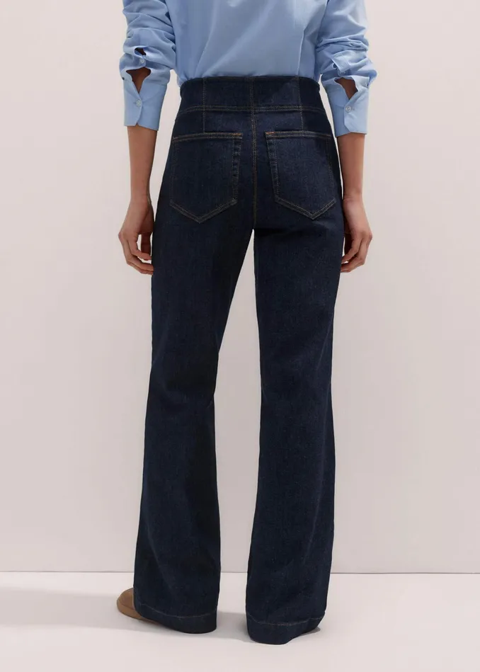 Women Kick Flare Travel Jean Dark Wash MEEM