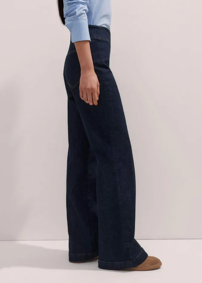 Women Kick Flare Travel Jean Dark Wash MEEM