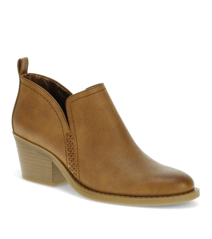 Women Lidian Ankle Bootie Walnut Baretraps Booties
