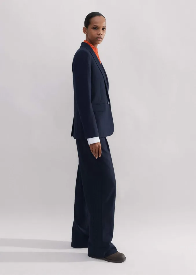 Women Sharp Shoulder Pinstripe Boyfriend Blazer Navybitter Orange MEEM