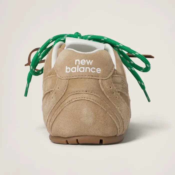 Women Sneakers Miu Miu New Balance X Miu Miu 530 SL Suede Sneakers Ecru Women Sneakers Miu Miu New Balance X Miu Miu 530 SL Suede Sneakers Ecru